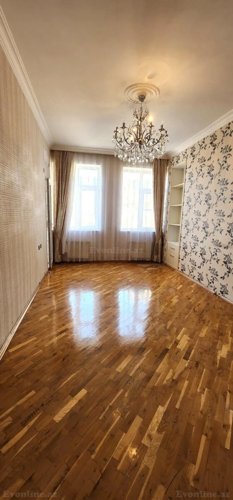 Satılır 3 otaqlı Mənzil Yeni tikili 76 m² 4-cü mikrorayon - şəkil 2