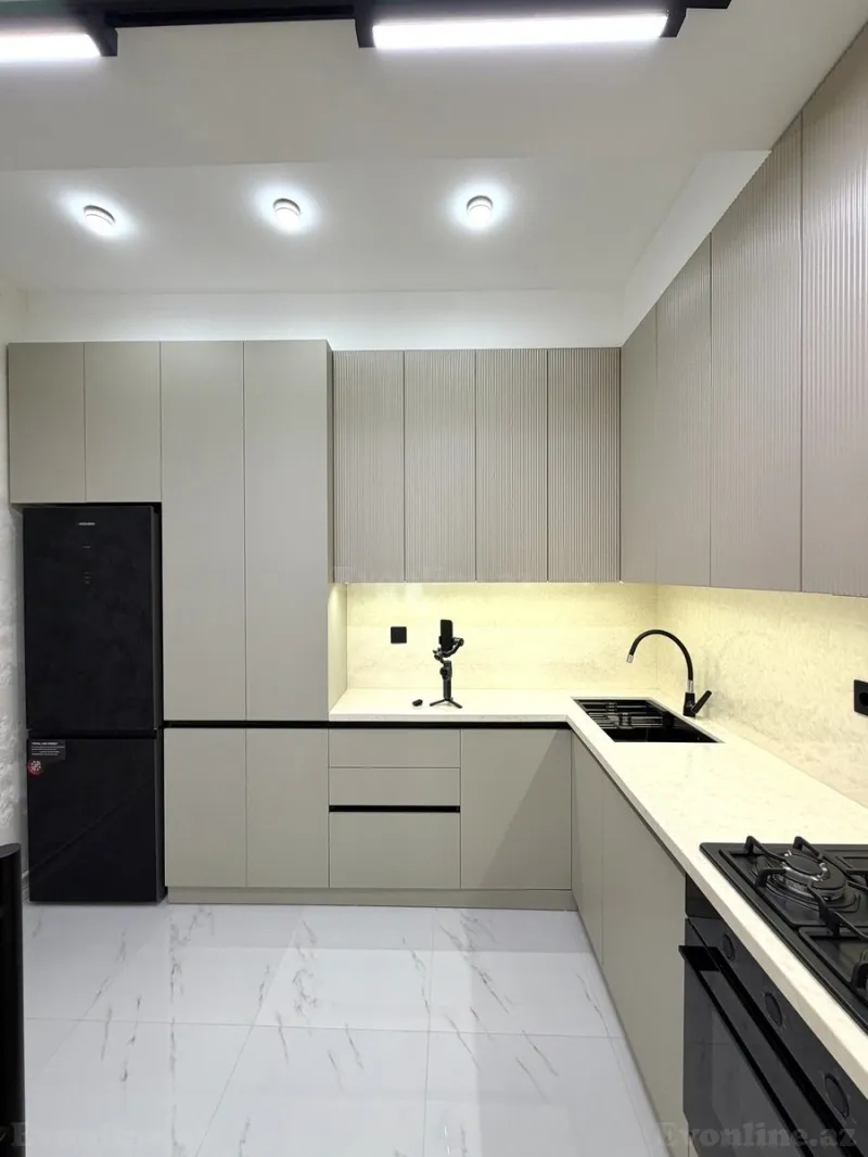 Satılır 3 otaqlı Mənzil Yeni tikili 91 m² Nərimanov r. - şəkil 4