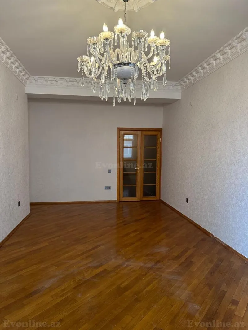 Satılır 4 otaqlı Mənzil Yeni tikili 125 m² Həzi Aslanov m.