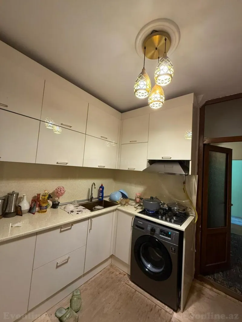 Satılır 3 otaqlı Mənzil Köhnə tikili 90 m² 8-ci mikrorayon - şəkil 2