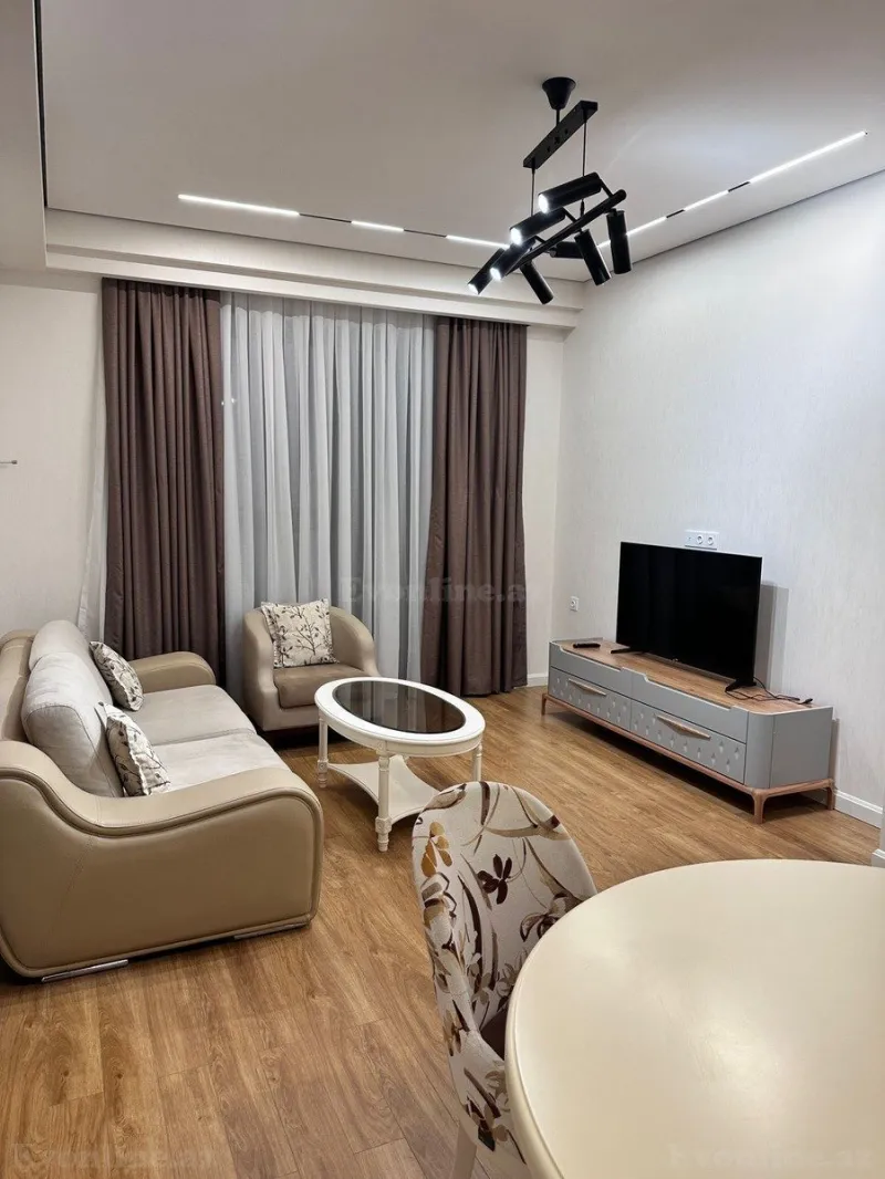 Kirayə verilir 3 otaqlı Mənzil Yeni tikili 102 m² Səbail r. - şəkil 4