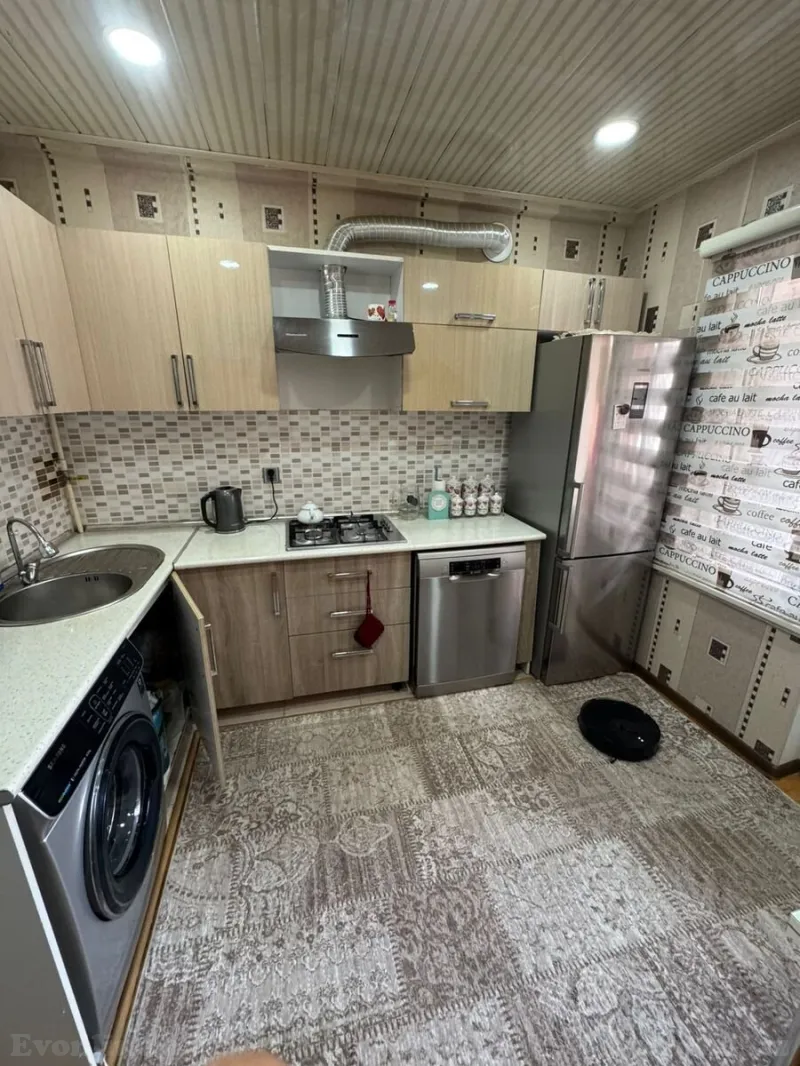 Satılır 2 otaqlı Mənzil Köhnə tikili 65 m² Yeni Yasamal - şəkil 9
