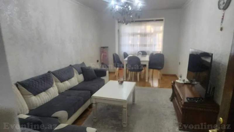 Satılır 2 otaqlı Mənzil Köhnə tikili 65 m² Xalqlar Dostluğu m.