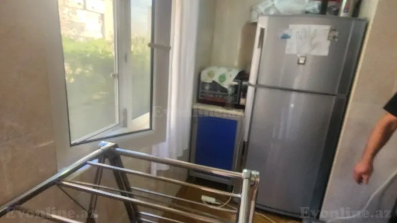 Satılır 2 otaqlı Mənzil Köhnə tikili 65 m² Xalqlar Dostluğu m. - şəkil 5