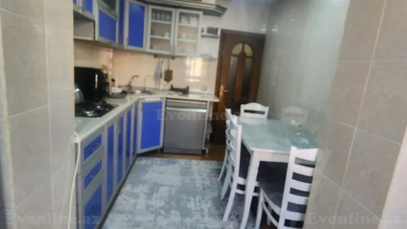 Satılır 2 otaqlı Mənzil Köhnə tikili 65 m² Xalqlar Dostluğu m. - şəkil 6