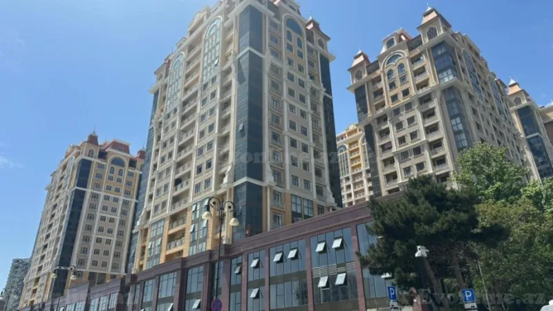 Satılır 3 otaqlı Mənzil Yeni tikili 80 m² 28 May m.