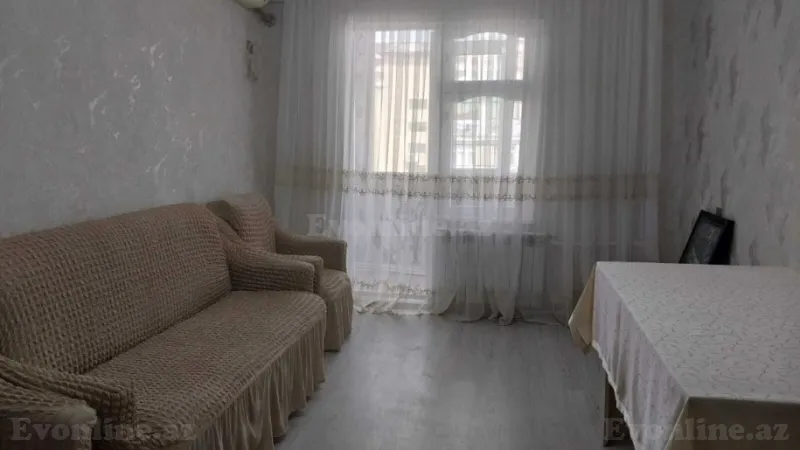 Kirayə verilir 3 otaqlı Mənzil Köhnə tikili 75 m² Xalqlar Dostluğu m.