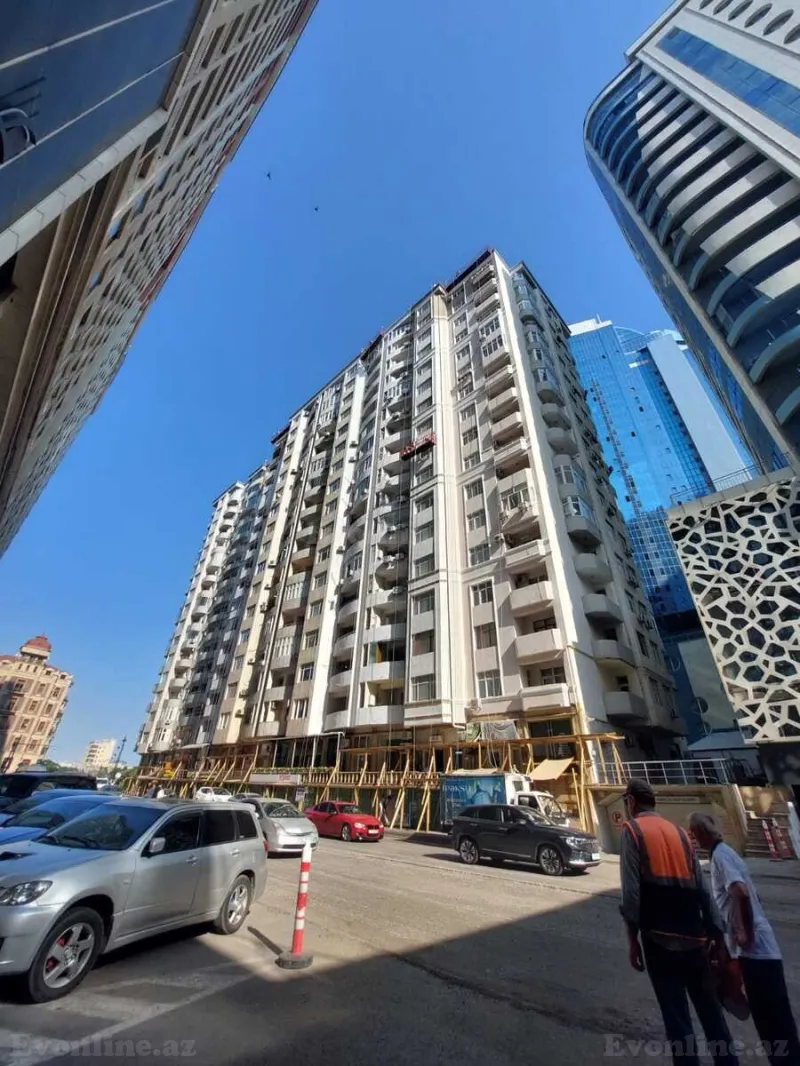 Kirayə verilir 3 otaqlı Mənzil Yeni tikili 150 m² Xətai m. - şəkil 12