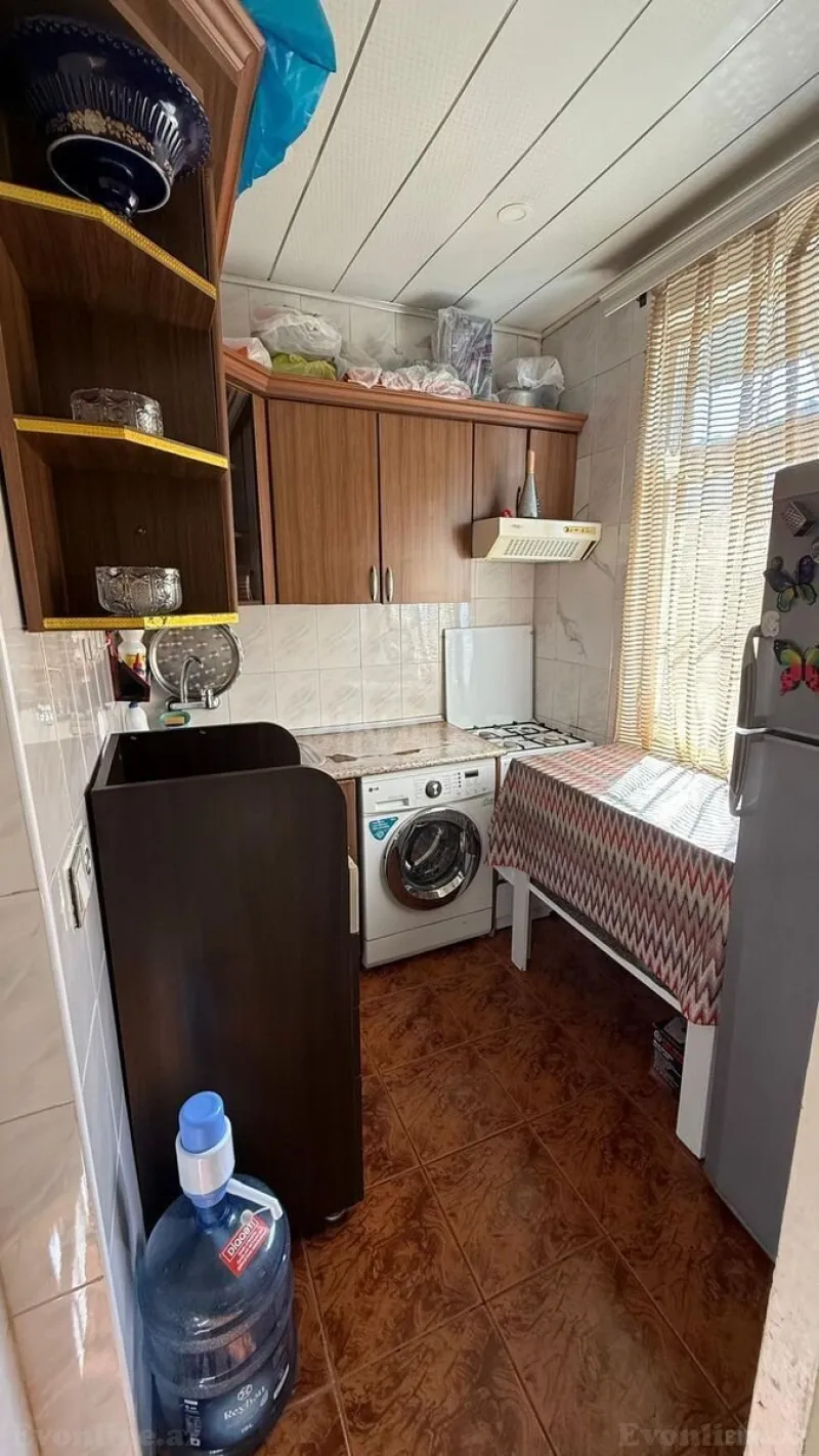 Satılır 3 otaqlı Mənzil Köhnə tikili 65 m² Memar Əcəmi m. - şəkil 8
