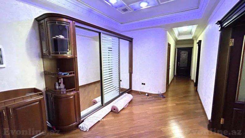 Kirayə verilir 4 otaqlı Mənzil Yeni tikili 130 m² Xətai m. - şəkil 9