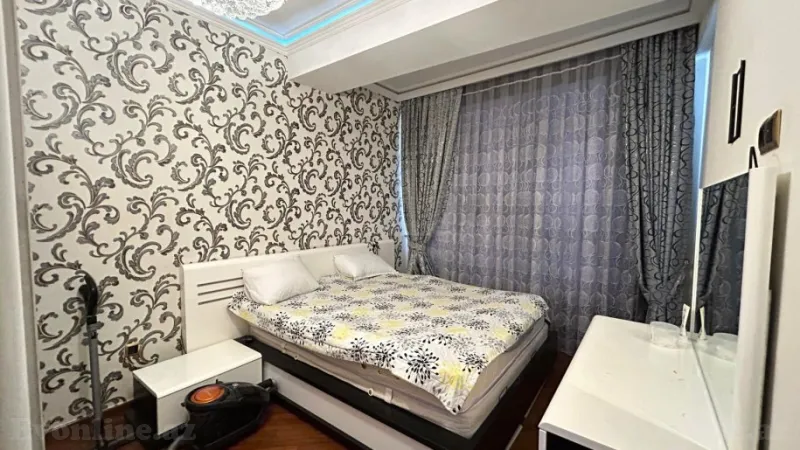 Kirayə verilir 4 otaqlı Mənzil Yeni tikili 130 m² Xətai m. - şəkil 15