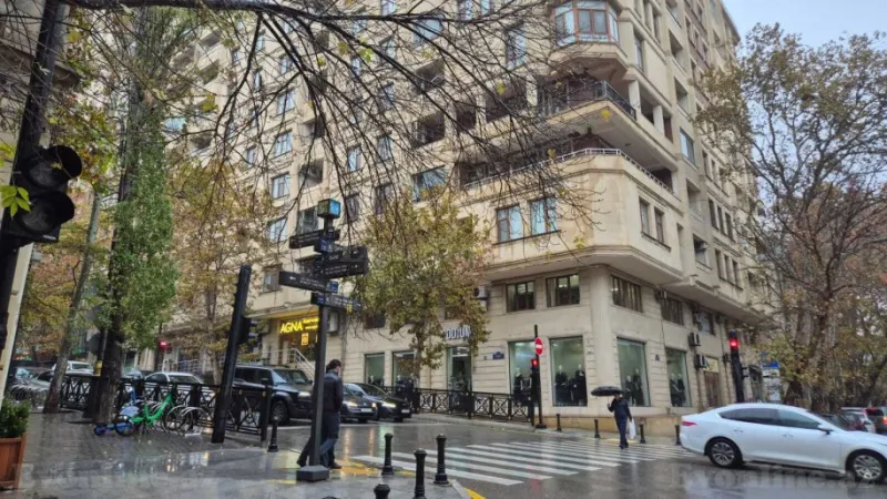 Satılır Obyekt 139 m² 28 May m.