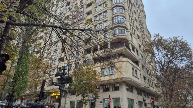 Satılır Obyekt 139 m² 28 May m. - şəkil 2