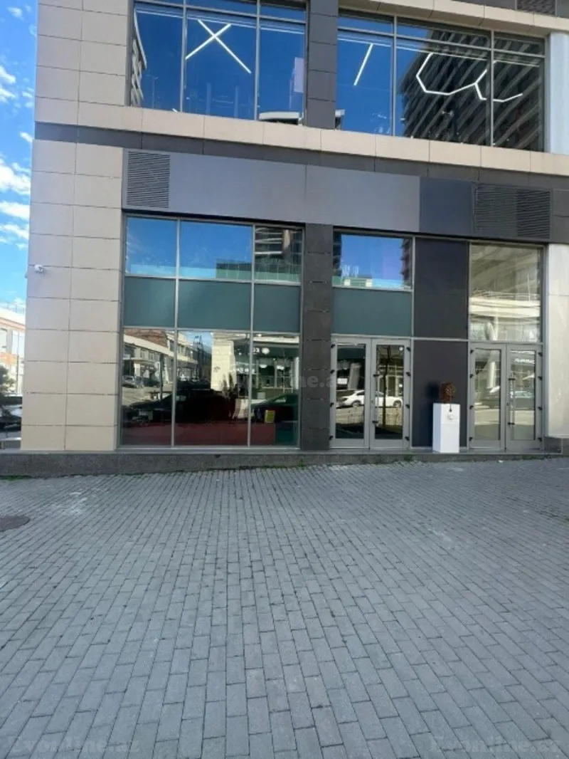Kirayə verilir Obyekt 150 m² Xətai r.