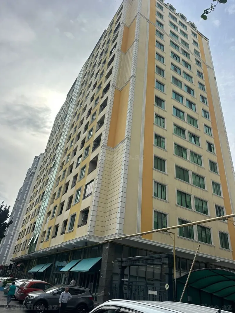 Satılır 4 otaqlı Mənzil Yeni tikili 170 m² Nəsimi r. - şəkil 2