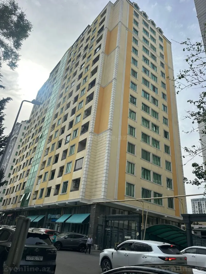Satılır 4 otaqlı Mənzil Yeni tikili 170 m² Nəsimi r. - şəkil 3
