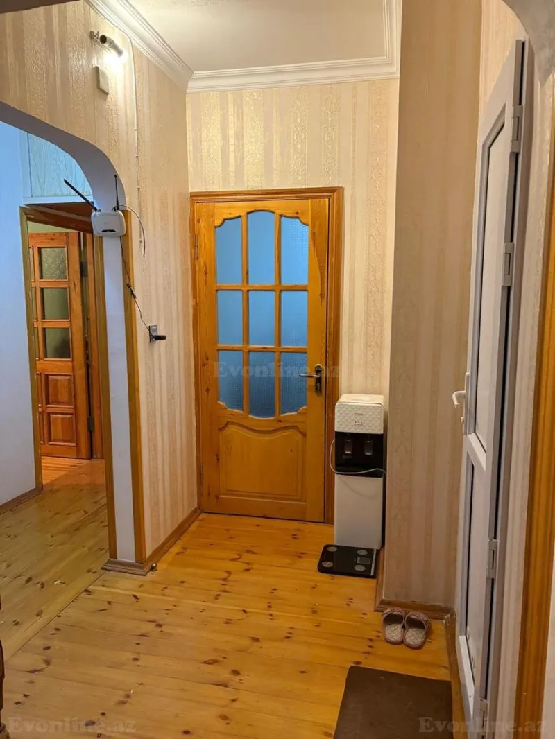 Satılır 2 otaqlı Mənzil Köhnə tikili 65 m² Suraxanı r. - şəkil 3