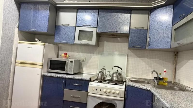 Satılır 2 otaqlı Mənzil Köhnə tikili 65 m² Suraxanı r. - şəkil 6