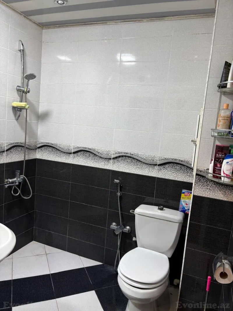 Satılır 2 otaqlı Mənzil Köhnə tikili 65 m² Suraxanı r. - şəkil 9