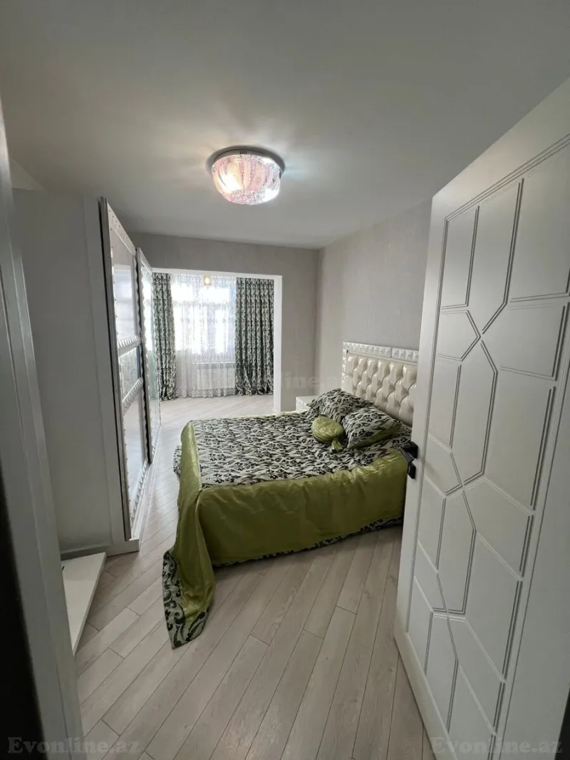 Satılır 2 otaqlı Mənzil Köhnə tikili 67 m² 8-ci mikrorayon - şəkil 4
