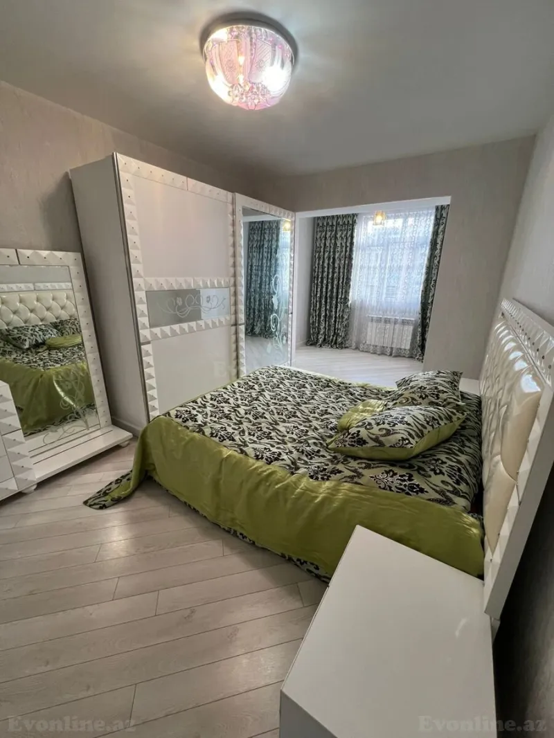 Satılır 2 otaqlı Mənzil Köhnə tikili 67 m² 8-ci mikrorayon - şəkil 7