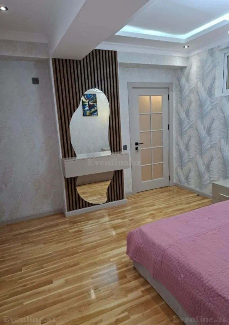 Satılır 3 otaqlı Mənzil Yeni tikili 74 m² Qara Qarayev m.