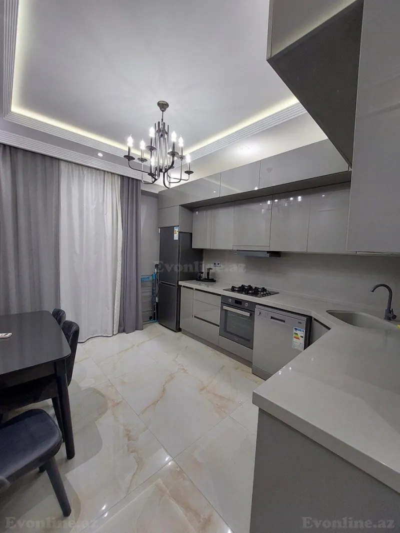 Satılır 2 otaqlı Mənzil Yeni tikili 110 m² 8 Noyabr m. - şəkil 9