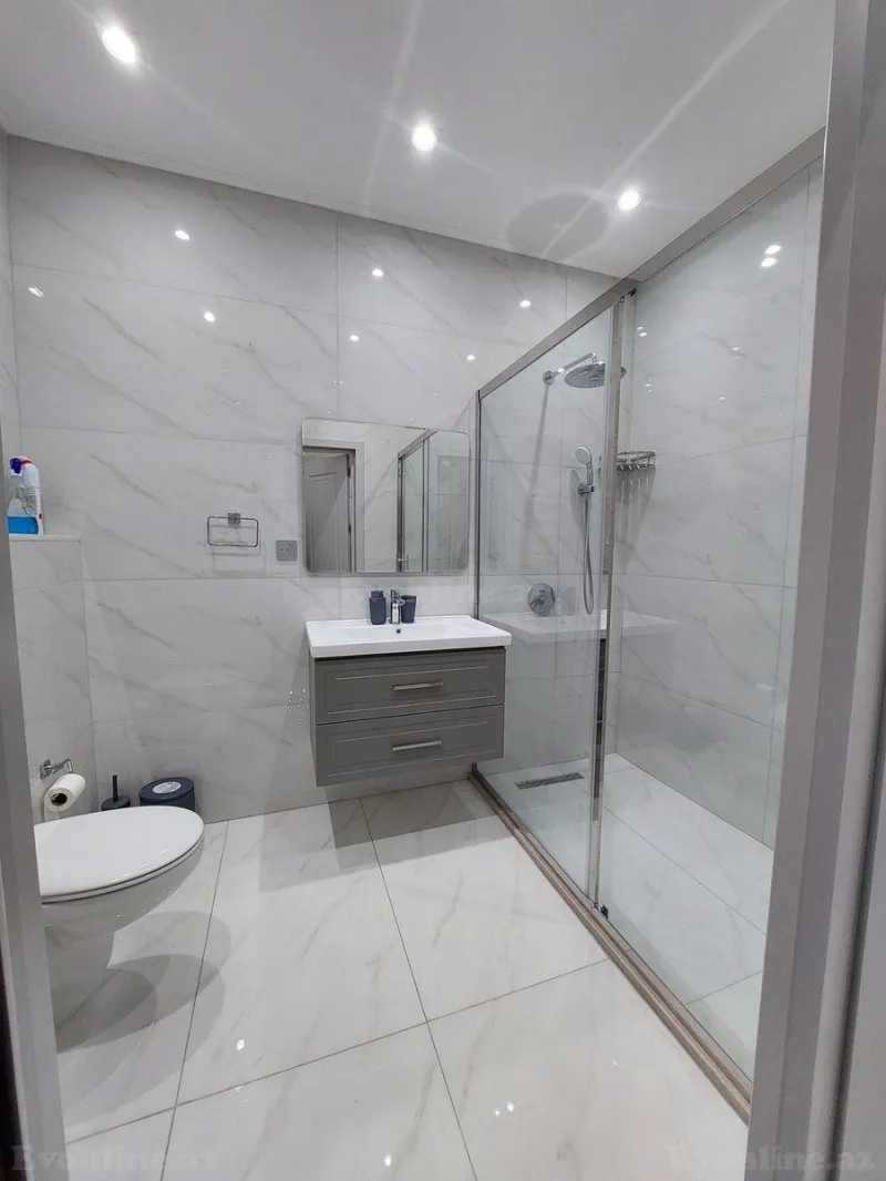 Satılır 2 otaqlı Mənzil Yeni tikili 110 m² 8 Noyabr m. - şəkil 18