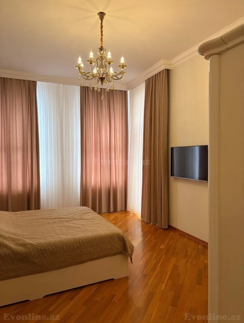 Kirayə verilir 4 otaqlı Mənzil Yeni tikili 220 m² Nizami m. - şəkil 5