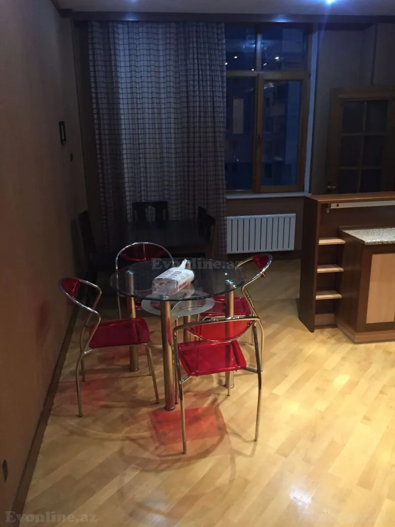 Satılır 4 otaqlı Mənzil Yeni tikili 200 m² Elmlər Akademiyası m. - şəkil 8