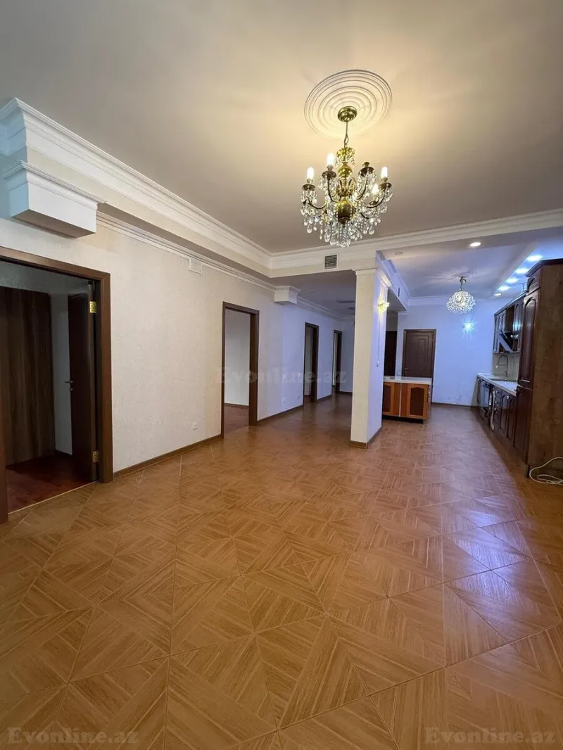 Kirayə verilir 5 otaqlı Mənzil Yeni tikili 175 m² 28 May m. - şəkil 2