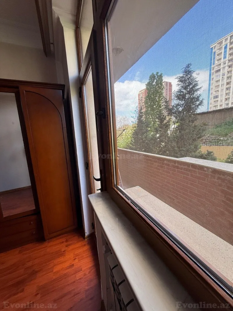 Kirayə verilir 5 otaqlı Mənzil Yeni tikili 175 m² 28 May m. - şəkil 8