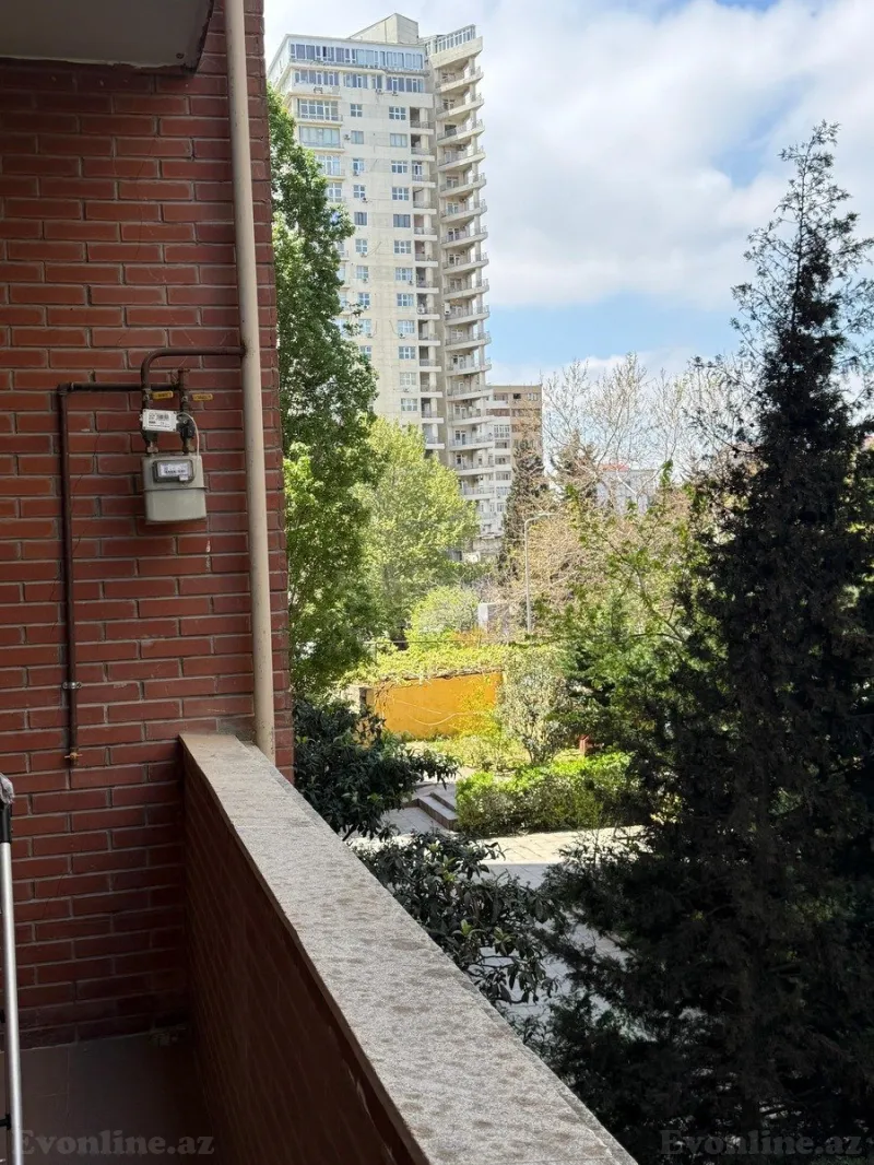 Kirayə verilir 5 otaqlı Mənzil Yeni tikili 175 m² 28 May m. - şəkil 13