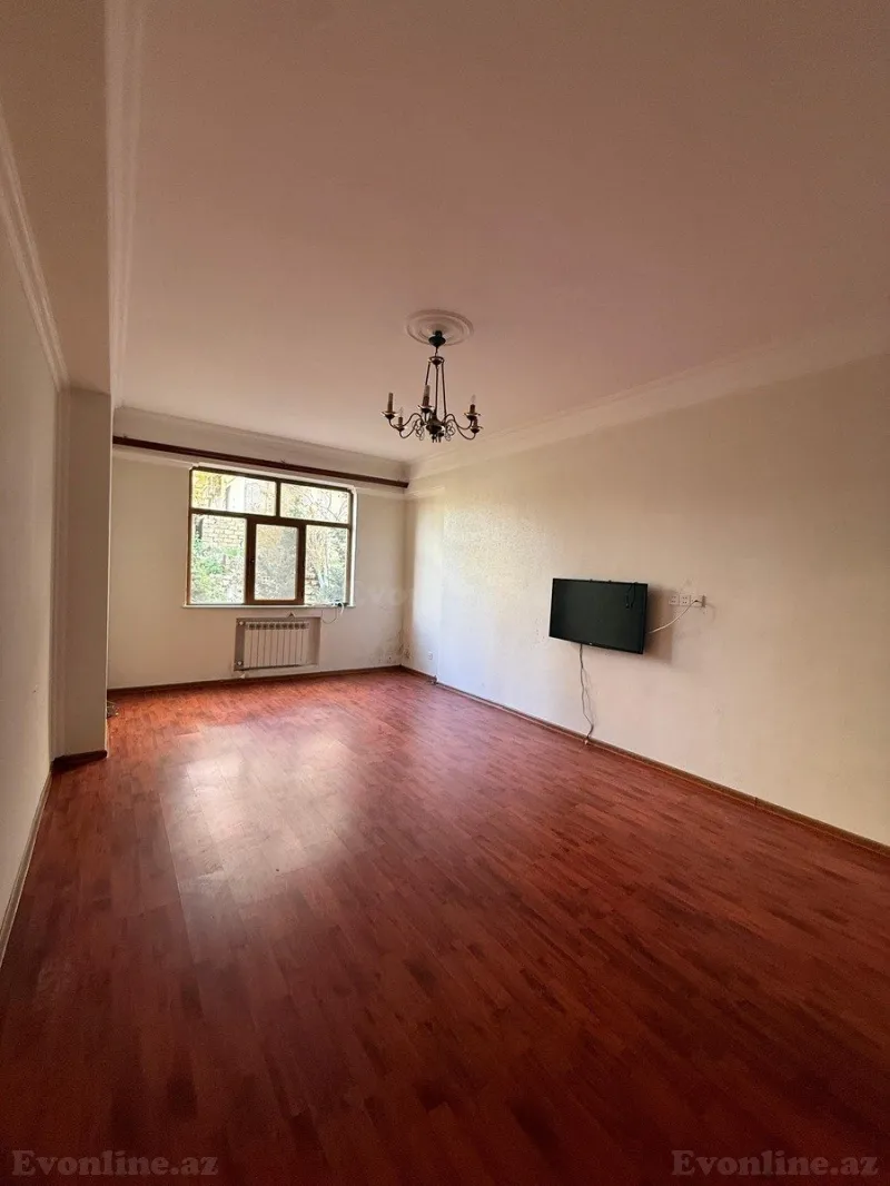 Kirayə verilir 5 otaqlı Mənzil Yeni tikili 175 m² 28 May m. - şəkil 16