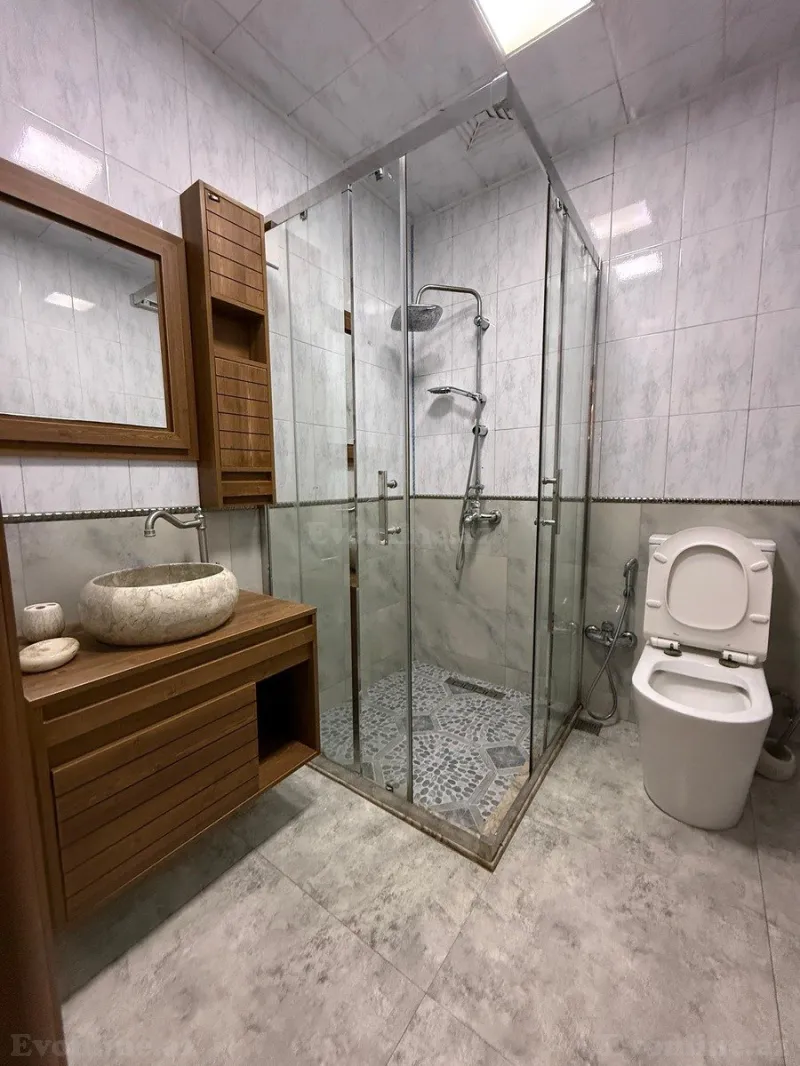 Kirayə verilir 5 otaqlı Mənzil Yeni tikili 175 m² 28 May m. - şəkil 19