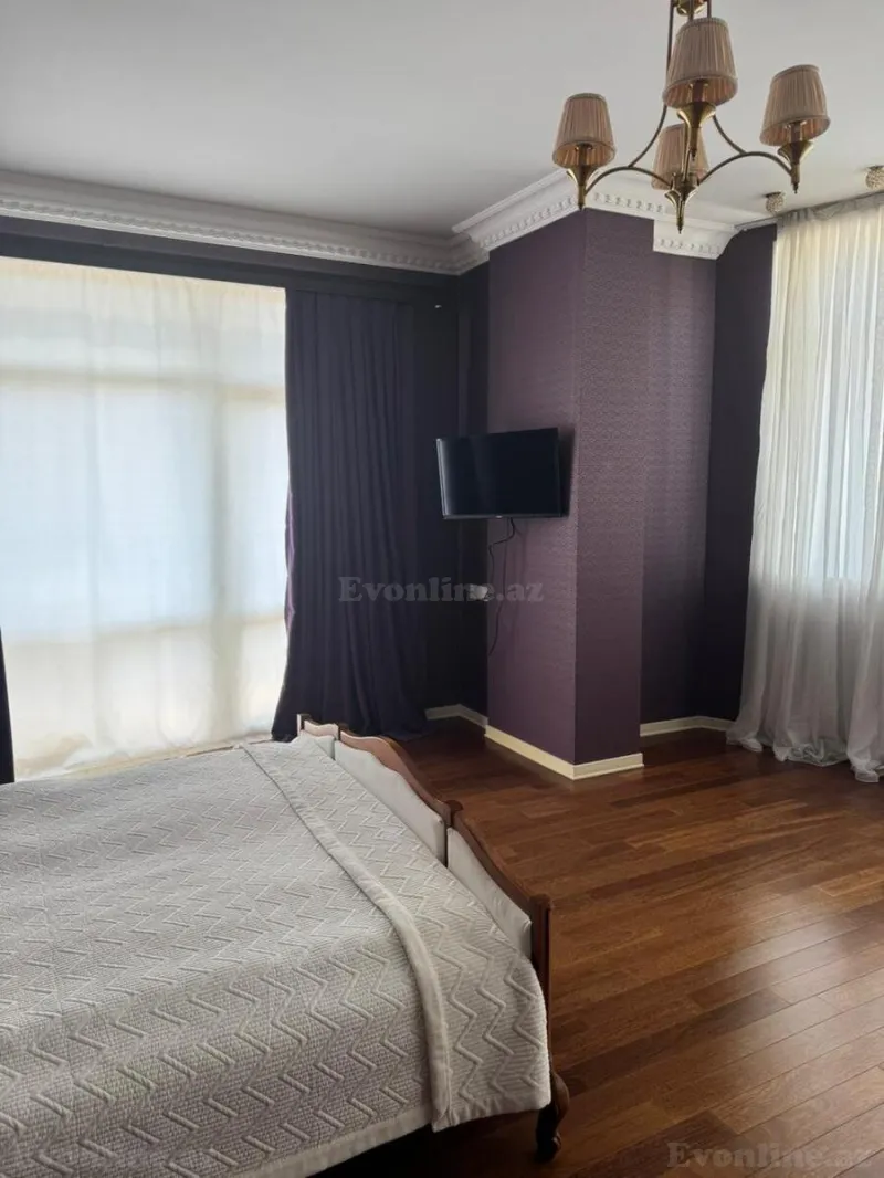 Satılır 6 otaqlı Mənzil Yeni tikili 350 m² 8 Noyabr m. - şəkil 5