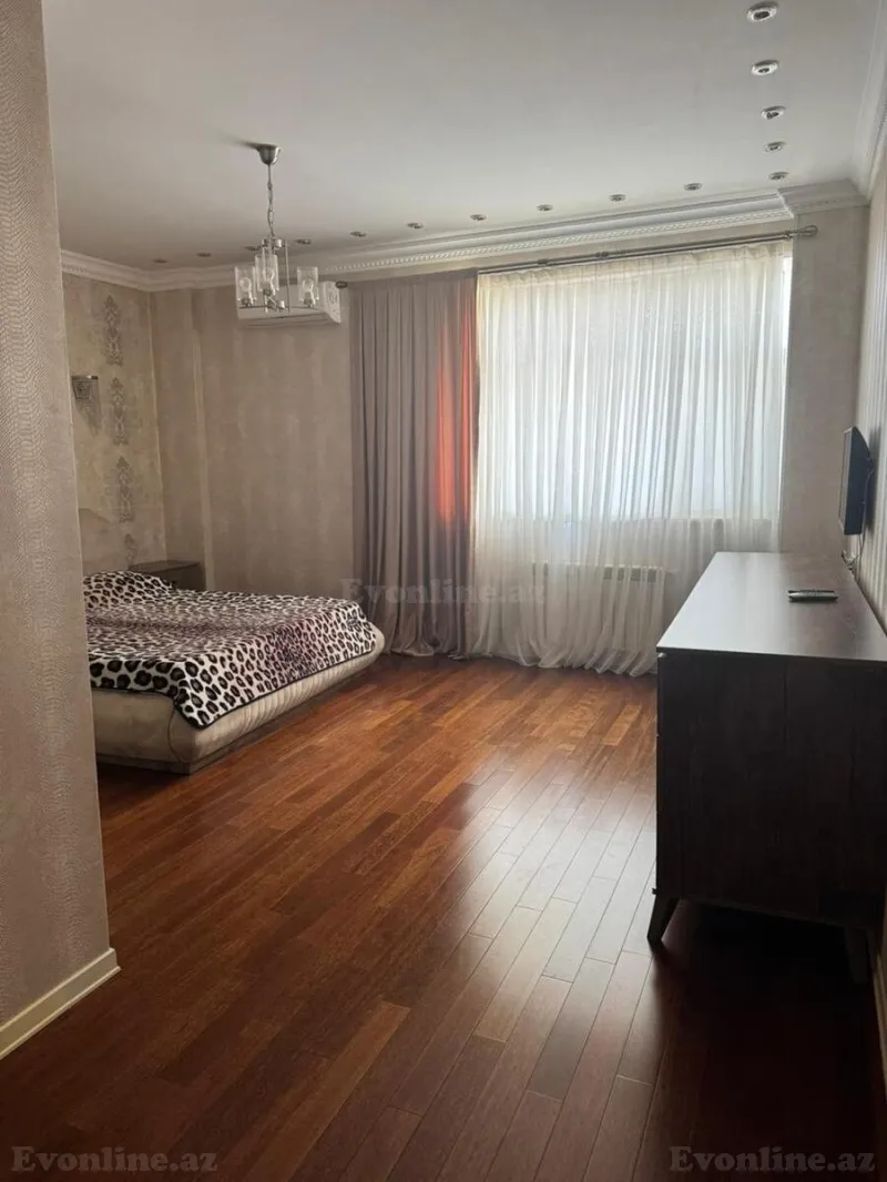 Satılır 6 otaqlı Mənzil Yeni tikili 350 m² 8 Noyabr m. - şəkil 6