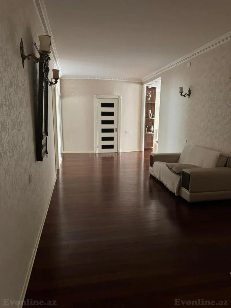 Satılır 6 otaqlı Mənzil Yeni tikili 350 m² 8 Noyabr m. - şəkil 16