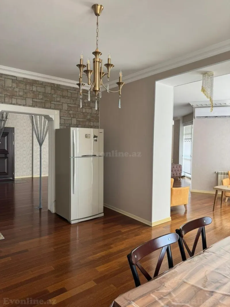 Satılır 6 otaqlı Mənzil Yeni tikili 350 m² 8 Noyabr m. - şəkil 20