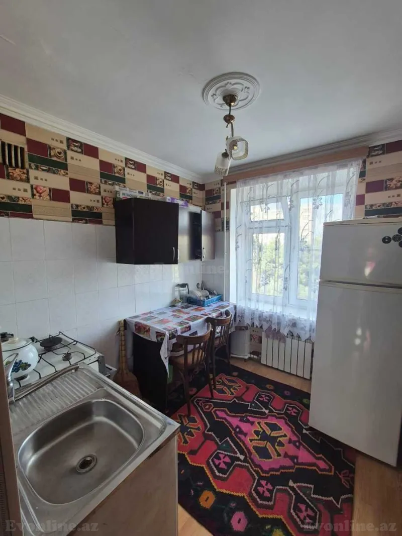 Satılır 3 otaqlı Mənzil Köhnə tikili 64 m² Xalqlar Dostluğu m.