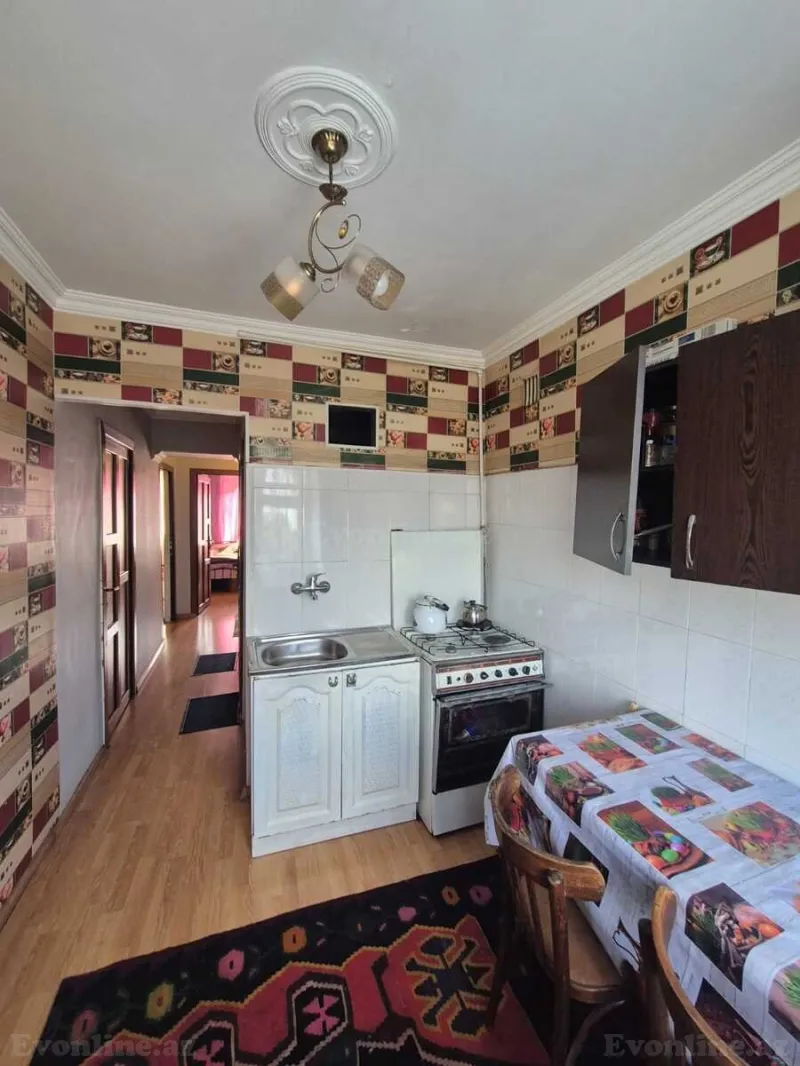 Satılır 3 otaqlı Mənzil Köhnə tikili 64 m² Xalqlar Dostluğu m. - şəkil 3