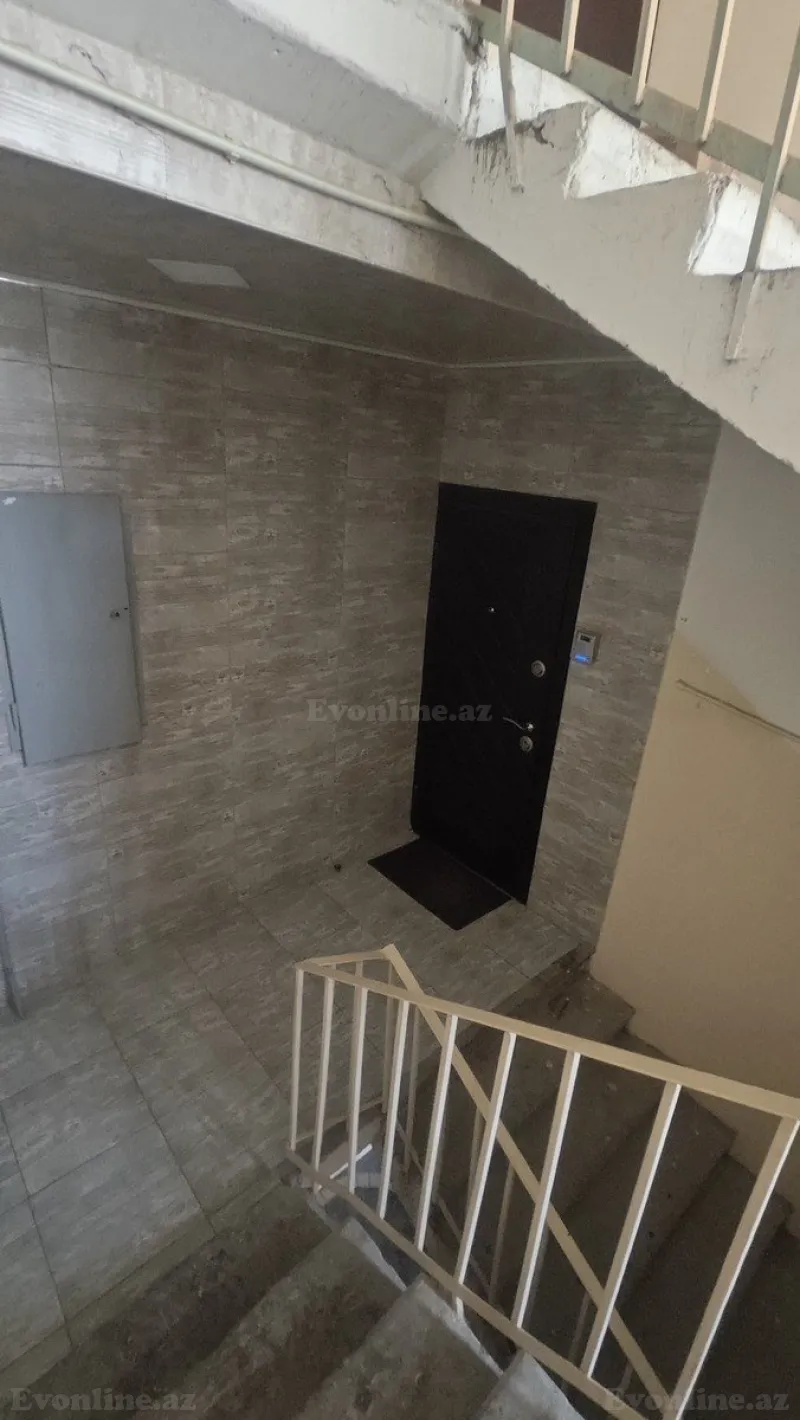 Satılır 5 otaqlı Mənzil Köhnə tikili 120 m² 8-ci mikrorayon - şəkil 4