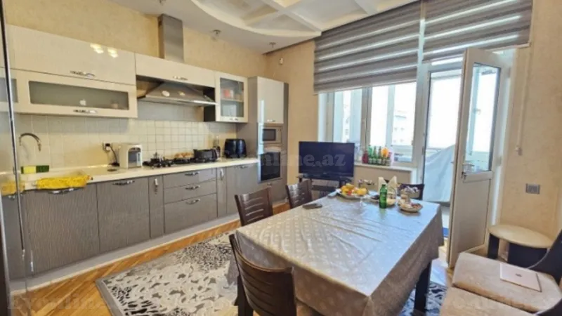 Satılır 3 otaqlı Mənzil Yeni tikili 140 m² 8 Noyabr m. - şəkil 4