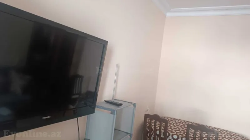 Kirayə verilir 2 otaqlı Mənzil Köhnə tikili 45 m² Sabunçu r. - şəkil 2