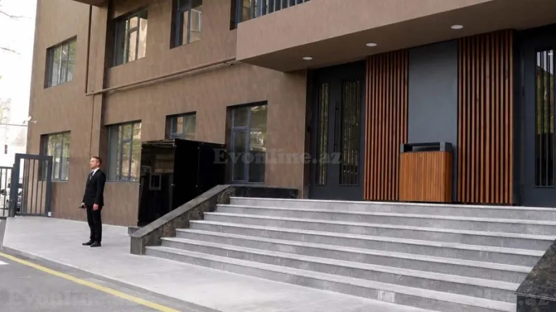 Kirayə verilir 2 otaqlı Mənzil Yeni tikili 82 m² Nərimanov r. - şəkil 3