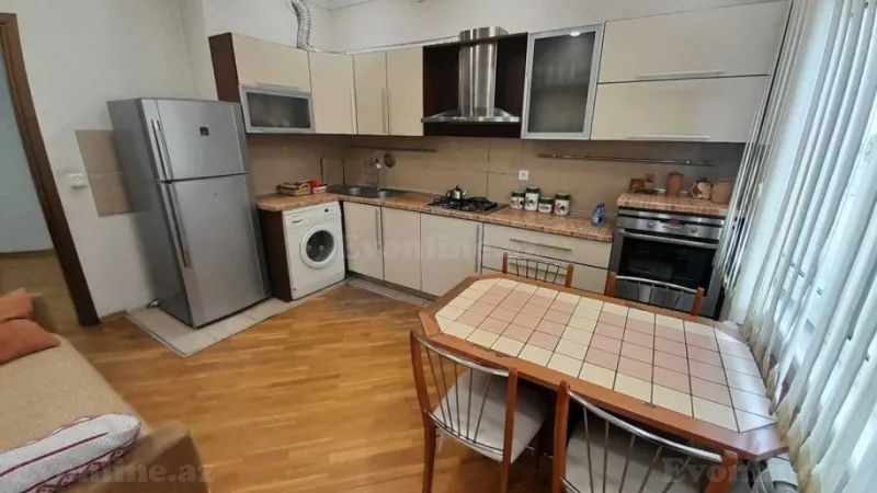 Kirayə verilir 3 otaqlı Mənzil Yeni tikili 120 m² İnşaatçılar m. - şəkil 3