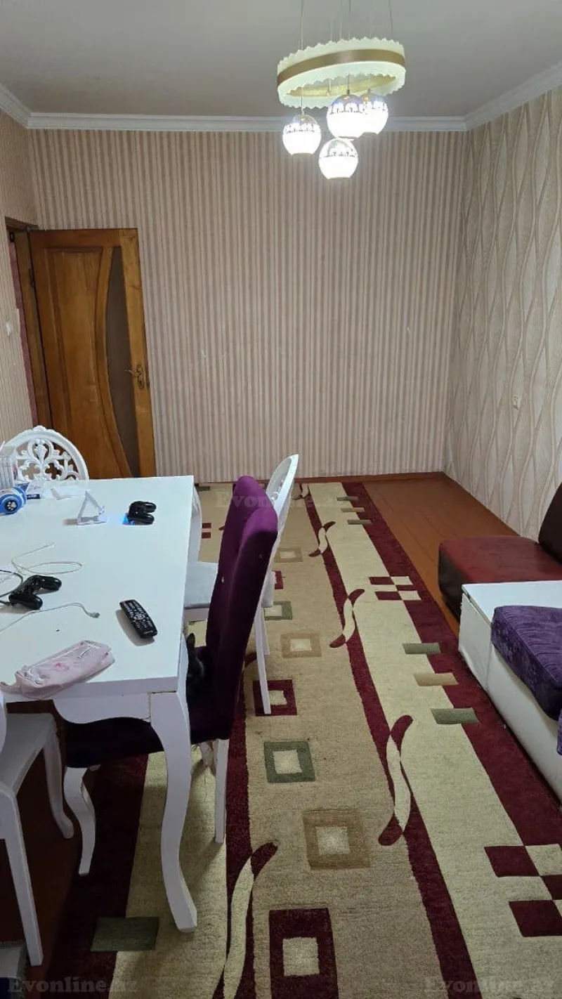 Satılır 4 otaqlı Mənzil Köhnə tikili 100 m² Həzi Aslanov m. - şəkil 2