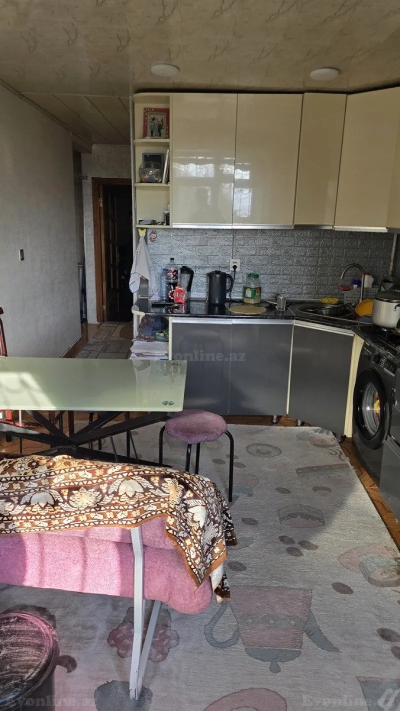 Satılır 4 otaqlı Mənzil Köhnə tikili 100 m² Həzi Aslanov m. - şəkil 7