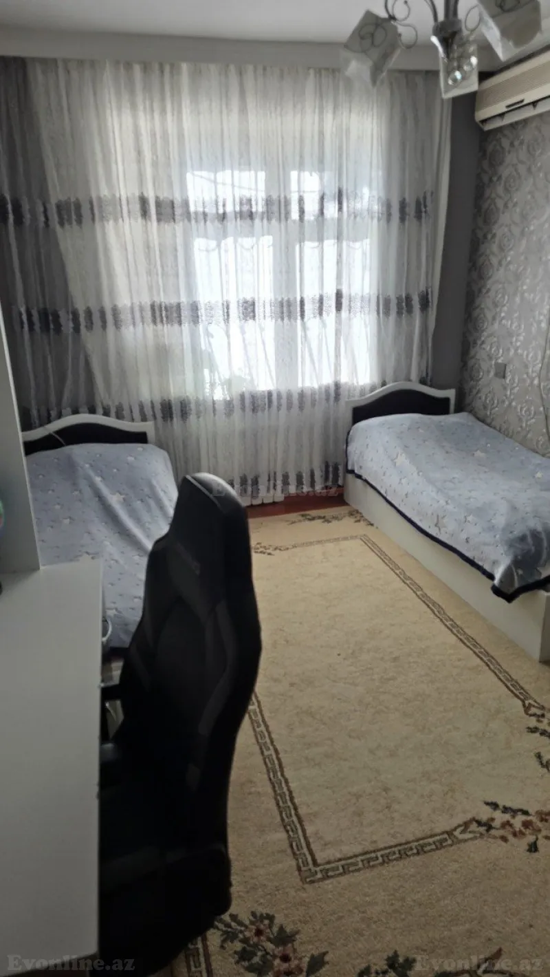 Satılır 4 otaqlı Mənzil Köhnə tikili 100 m² Həzi Aslanov m. - şəkil 9