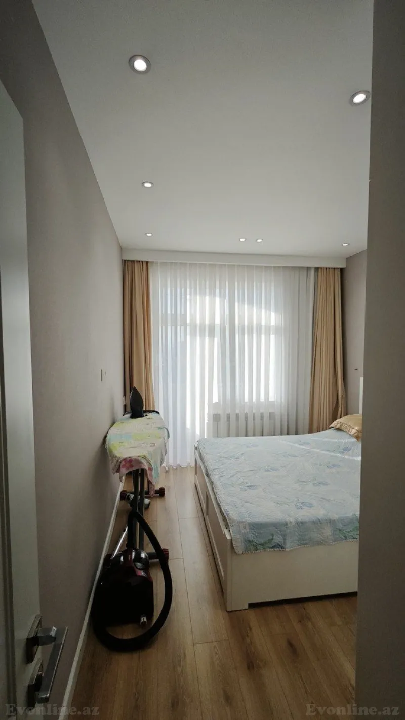Satılır 4 otaqlı Mənzil Yeni tikili 100 m² Neftçilər m. - şəkil 8